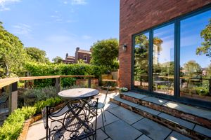 Photo 17- click for photo gallery